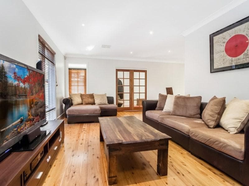 50/2																										Eastbourne Road
														
								Darling Point, NSW 2027, Baulkham Hills - Image 1