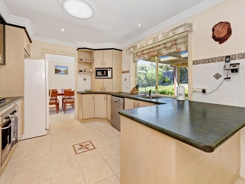 84 Marian Drive, Port Macquarie, Port Macquarie - Thumbnail 3