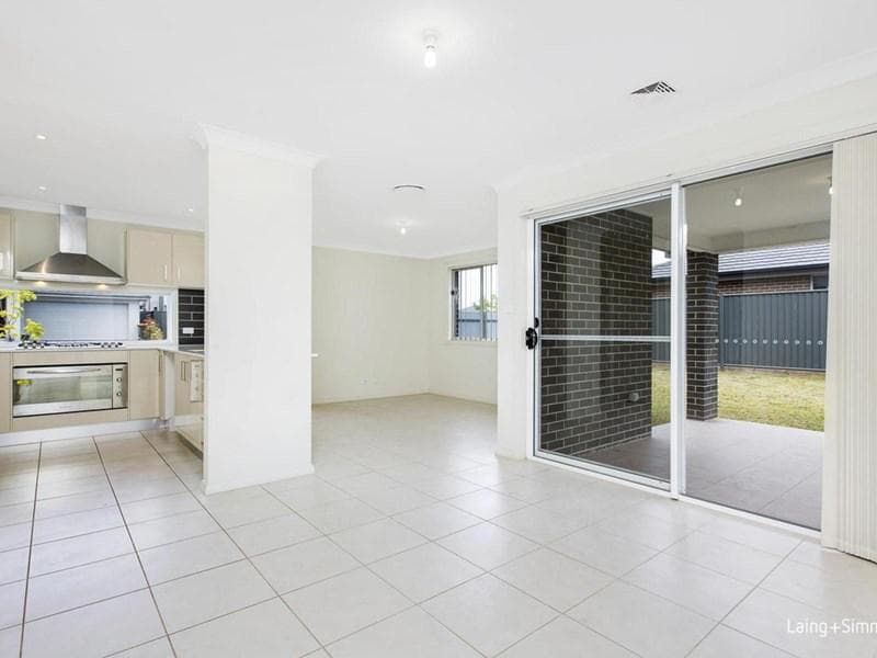 50/2																										Eastbourne Road
														
								Darling Point, NSW 2027, Ropes Crossing - Thumbnail 4