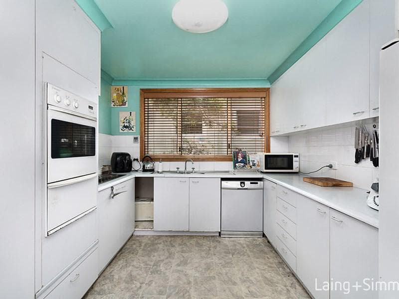 8 Warandoo Street, Hornsby, Hornsby - Thumbnail 3