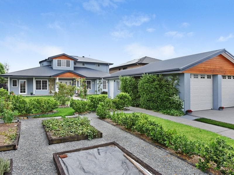 50/2																										Eastbourne Road
														
								Darling Point, NSW 2027, Port Macquarie - Thumbnail 2