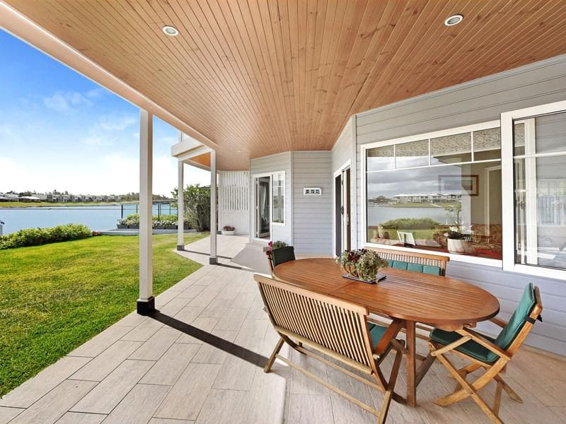 50/2																										Eastbourne Road
														
								Darling Point, NSW 2027, Port Macquarie - Thumbnail 5
