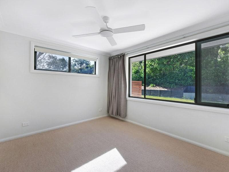 50/2																										Eastbourne Road
														
								Darling Point, NSW 2027, Port Macquarie - Thumbnail 6