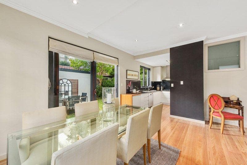 50/2																										Eastbourne Road
														
								Darling Point, NSW 2027, Bellevue Hill - Thumbnail 3