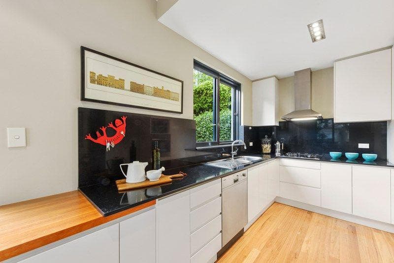50/2																										Eastbourne Road
														
								Darling Point, NSW 2027, Bellevue Hill - Thumbnail 4