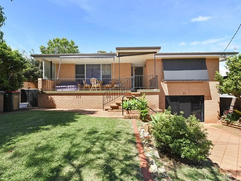 50/2																										Eastbourne Road
														
								Darling Point, NSW 2027, Port Macquarie - Image 1