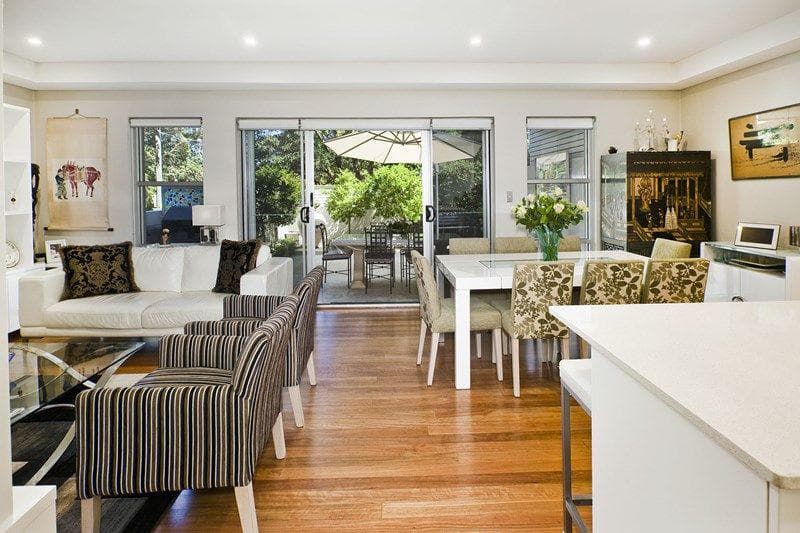 50/2																										Eastbourne Road
														
								Darling Point, NSW 2027, Bellevue Hill - Thumbnail 2