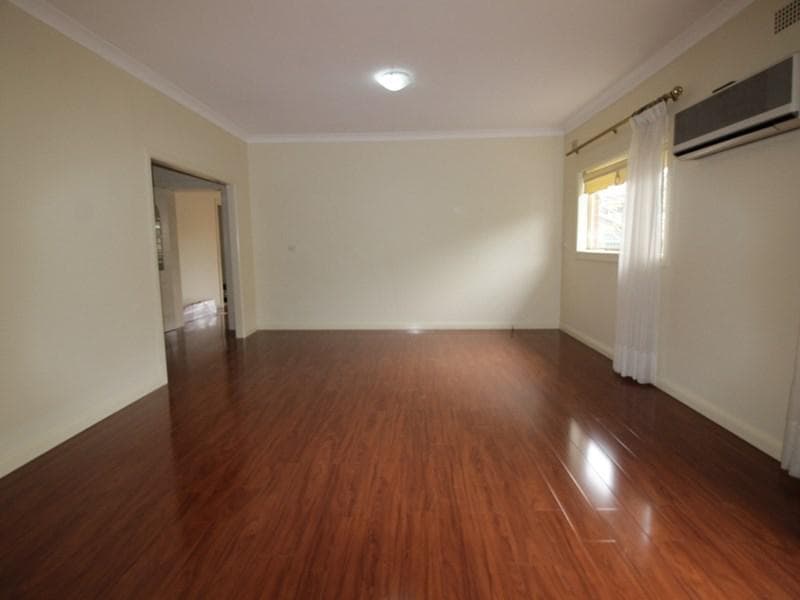 25 Grove St, Casula, Casula - Thumbnail 2