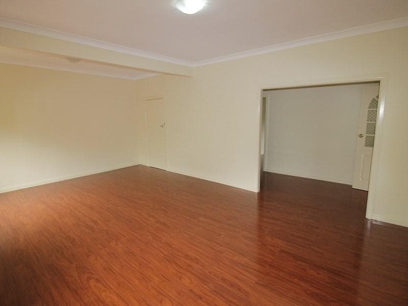 25 Grove St, Casula, Casula - Thumbnail 5