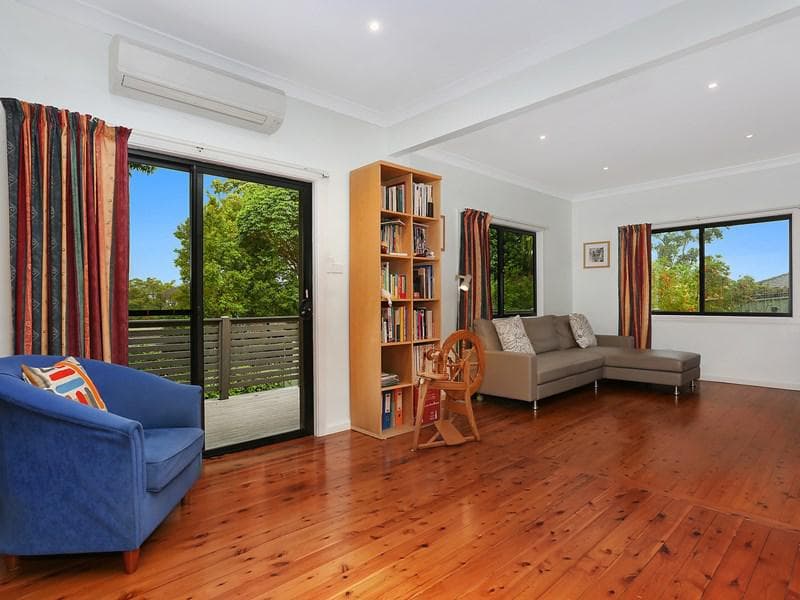 50/2																										Eastbourne Road
														
								Darling Point, NSW 2027, Port Hacking - Thumbnail 2