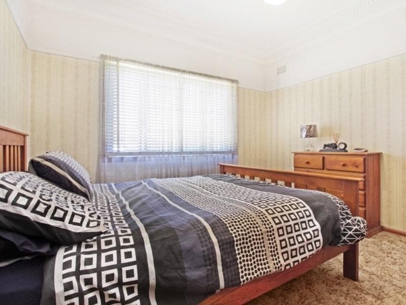 50/2																										Eastbourne Road
														
								Darling Point, NSW 2027, Wentworthville - Thumbnail 2