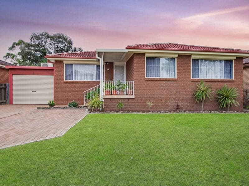 92 Hoyle Drive, Dean Park, Dean Park - Image 1