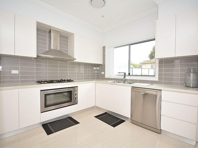 7/28																										South Creek Road
														
								Dee Why, NSW 2099, Guildford - Thumbnail 2
