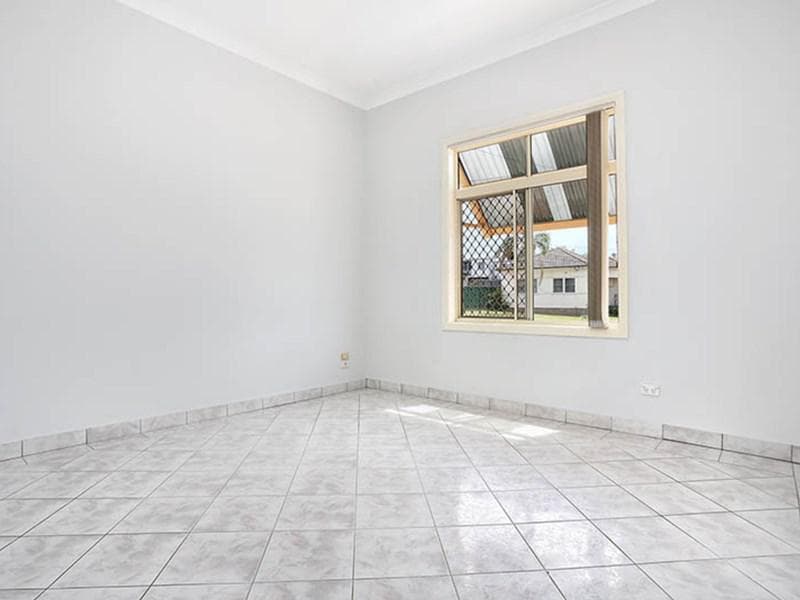50/2																										Eastbourne Road
														
								Darling Point, NSW 2027, Merrylands - Thumbnail 2