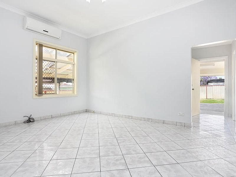 50/2																										Eastbourne Road
														
								Darling Point, NSW 2027, Merrylands - Thumbnail 6