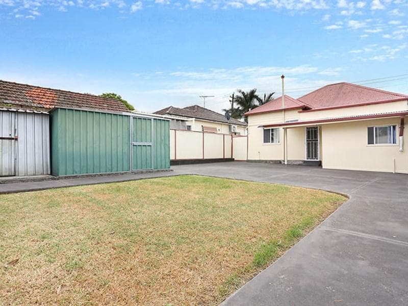 50/2																										Eastbourne Road
														
								Darling Point, NSW 2027, Merrylands - Thumbnail 7