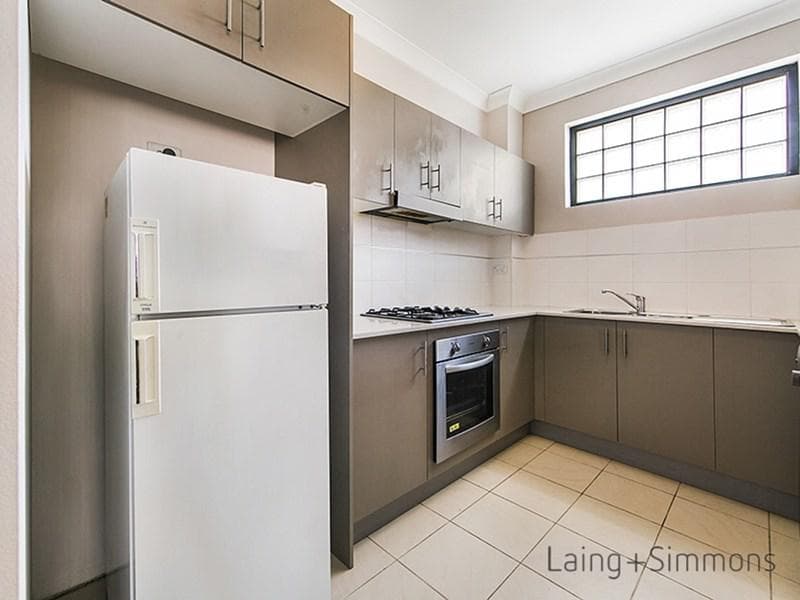 7/80-82 Mountford Avenue, Guildford, Guildford - Thumbnail 2