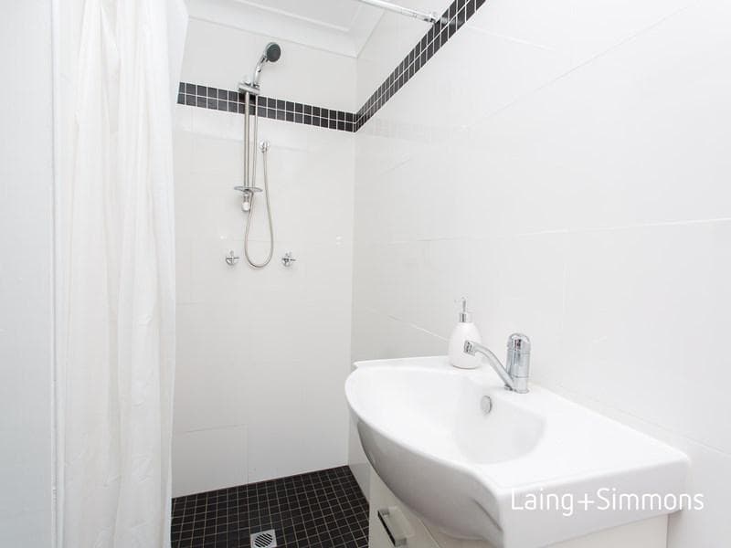 7/28																										South Creek Road
														
								Dee Why, NSW 2099, Granville - Thumbnail 7