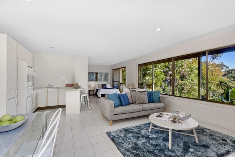 50/2																										Eastbourne Road
														
								Darling Point, NSW 2027, Bayview - Thumbnail 7