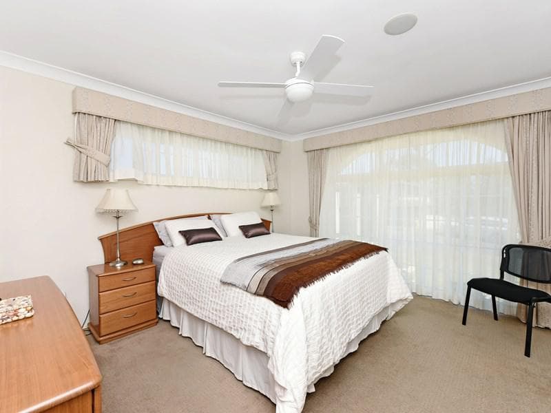 50/2																										Eastbourne Road
														
								Darling Point, NSW 2027, Port Macquarie - Thumbnail 6