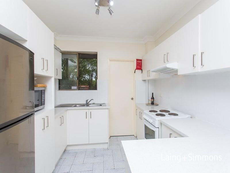 13/11 Louis Street, Granville, Granville - Thumbnail 2