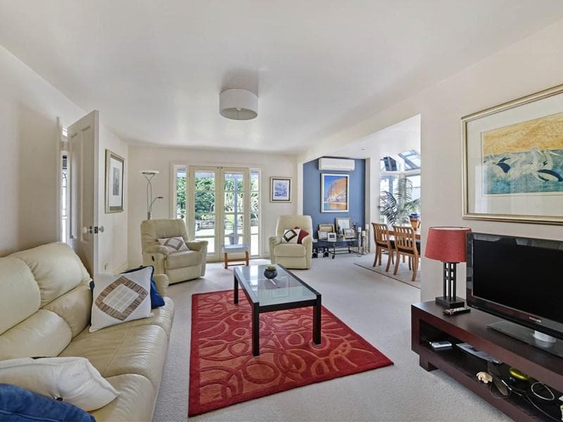 50/2																										Eastbourne Road
														
								Darling Point, NSW 2027, Port Macquarie - Thumbnail 4