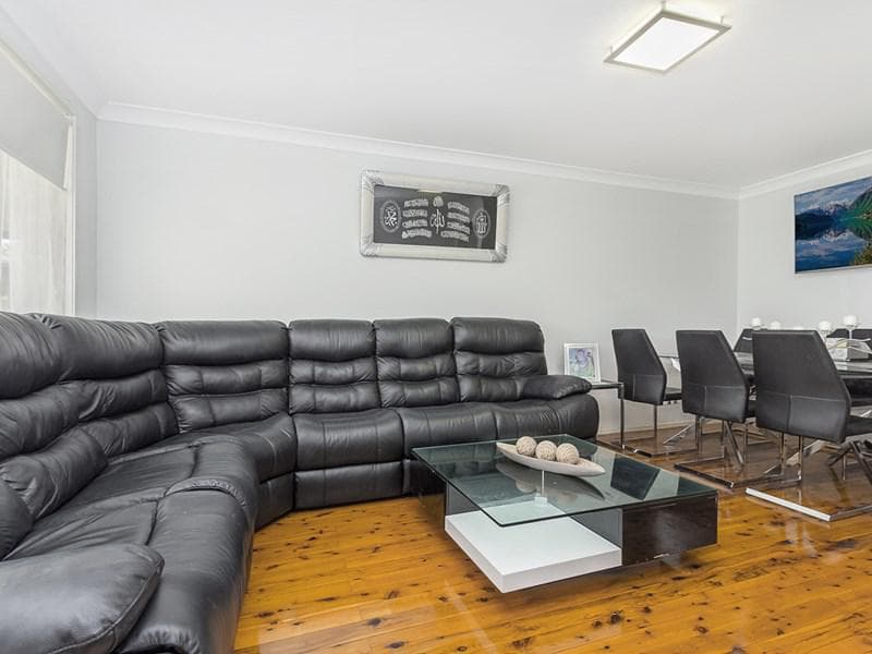 10 Barnfield Place, Dean Park, Dean Park - Thumbnail 3