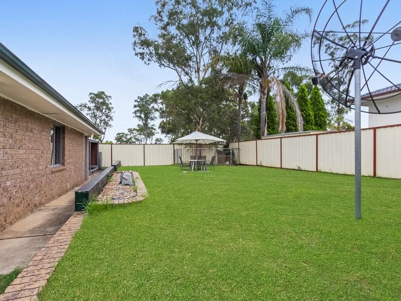 10 Barnfield Place, Dean Park, Dean Park - Thumbnail 5