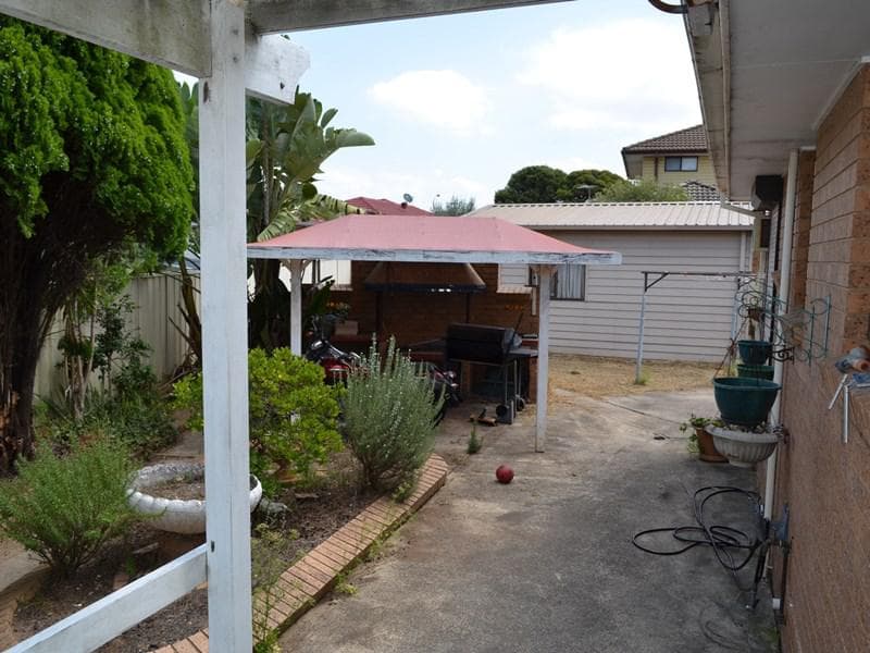 7/28																										South Creek Road
														
								Dee Why, NSW 2099, Greenfield Park - Thumbnail 5