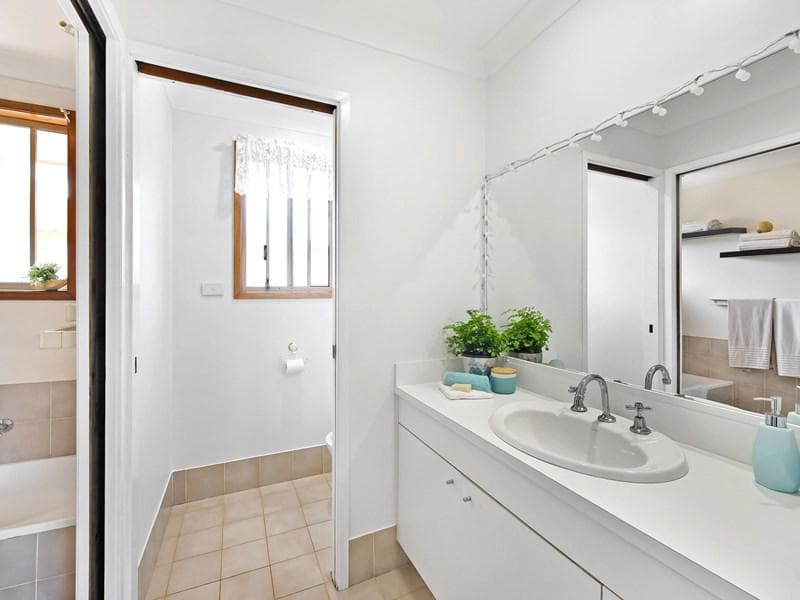 72 Yarranabee Road, Port Macquarie, Port Macquarie - Thumbnail 8