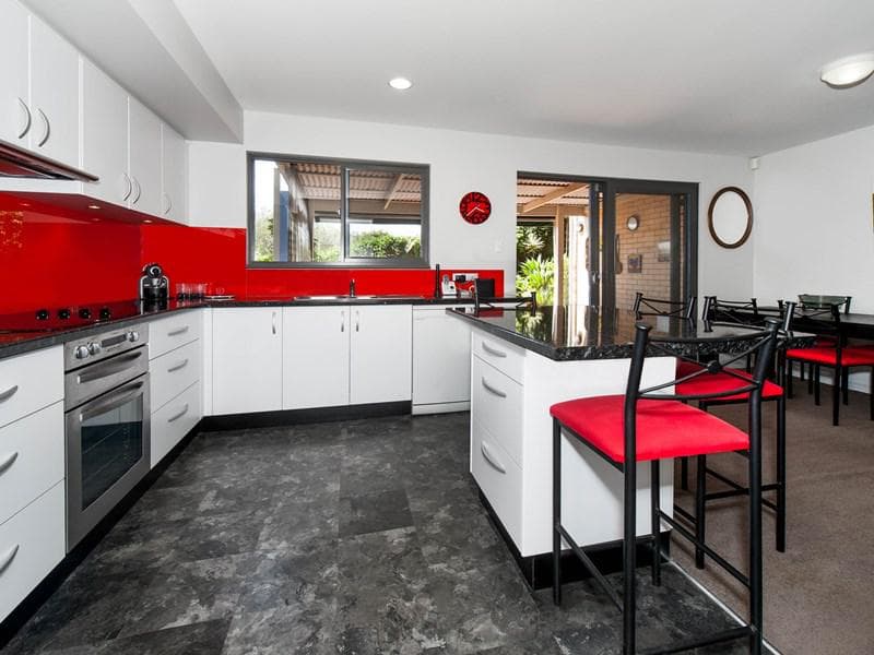 42 Jacaranda Place, South Coogee, South Coogee - Thumbnail 4