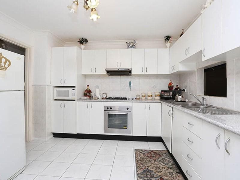 22 Iris Street, Guildford, Guildford - Thumbnail 4