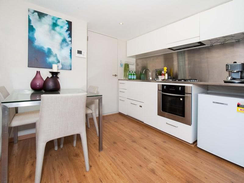 506/2a Elizabeth Bay Road, Elizabeth Bay, Elizabeth Bay - Thumbnail 4