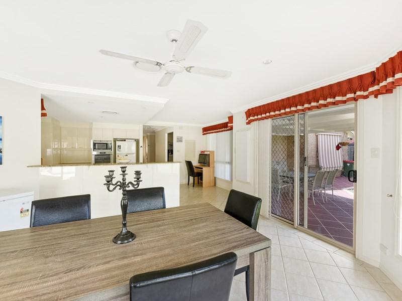 8 Margaret Close, Port Macquarie, Port Macquarie - Thumbnail 2
