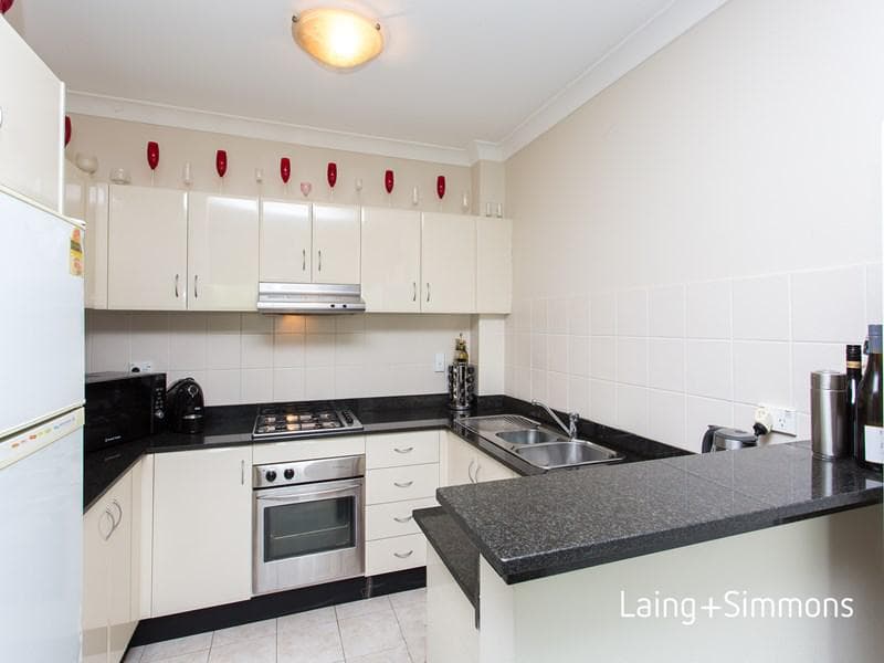 11/8-12 Alexandra Avenue, Westmead, Westmead - Thumbnail 3