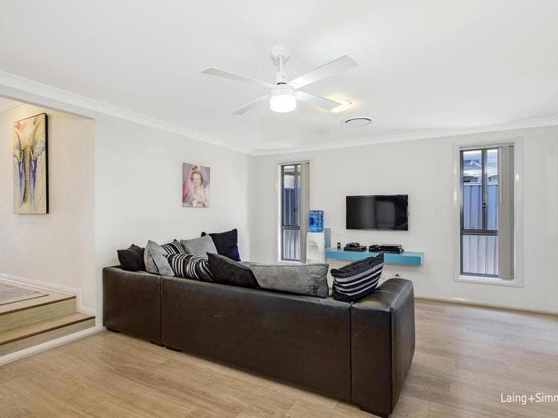 3/164																										Hampden Road
														
								Artarmon, NSW 2064, Jordan Springs - Thumbnail 5