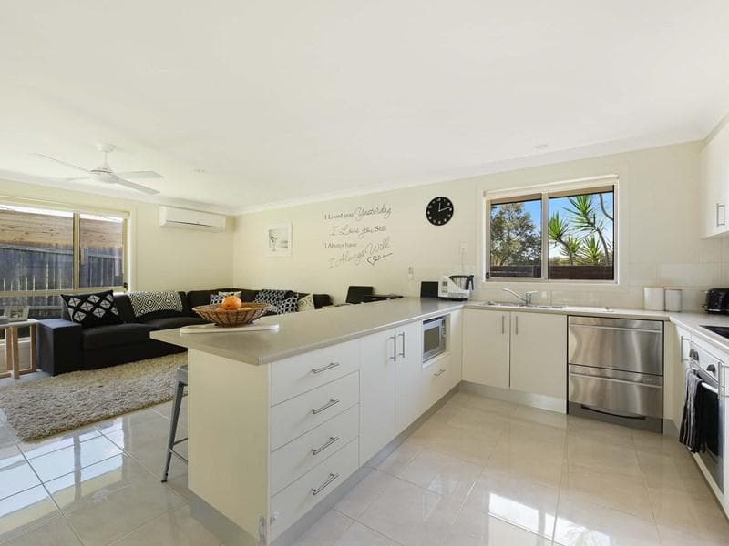 26 Tobey Place, Port Macquarie, Port Macquarie - Thumbnail 2
