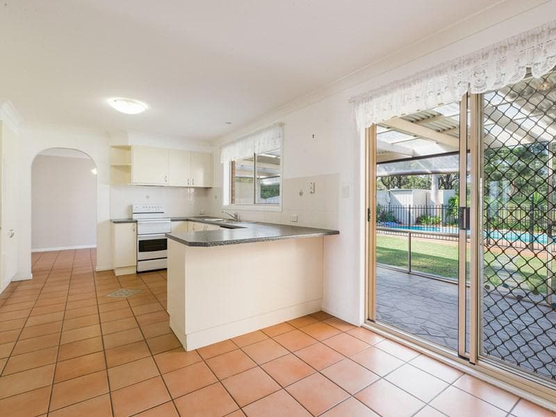 13 Emily Avenue, Port Macquarie, Port Macquarie - Thumbnail 3