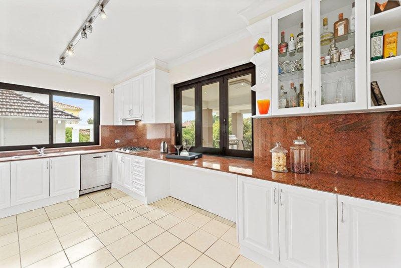 37 Beresford Road, Rose Bay, Rose Bay - Thumbnail 4
