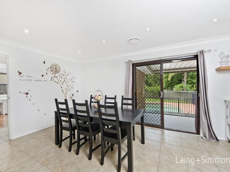 2 Sporing Avenue, Kings Langley, Kings Langley - Thumbnail 3