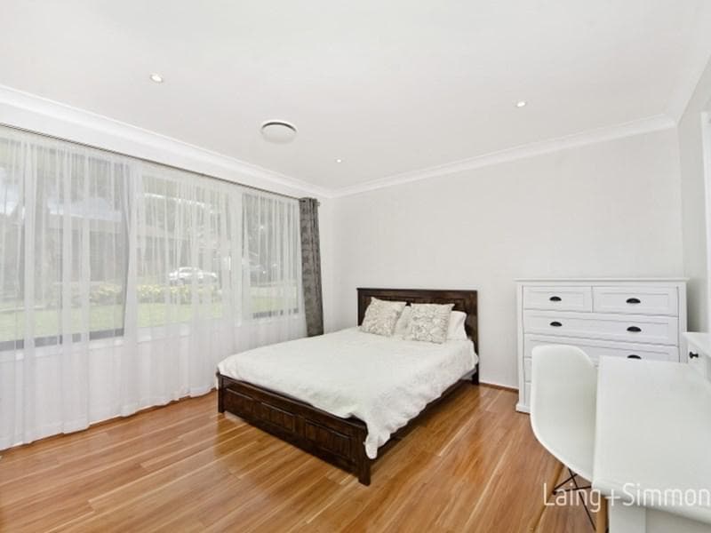 2 Sporing Avenue, Kings Langley, Kings Langley - Thumbnail 5