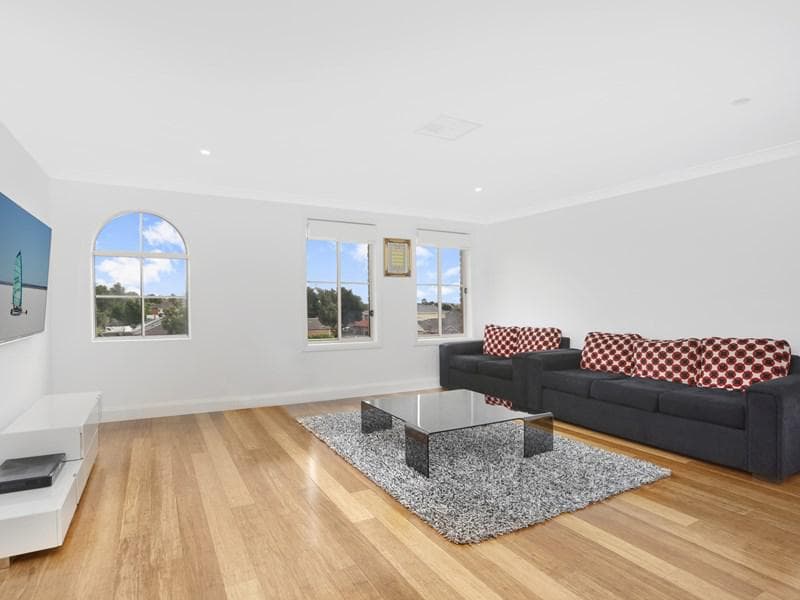 104 Waterworth Drive, Mount Annan, Mount Annan - Thumbnail 3