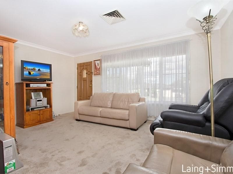 18 Lavinia Street, Seven Hills, Seven Hills - Thumbnail 3