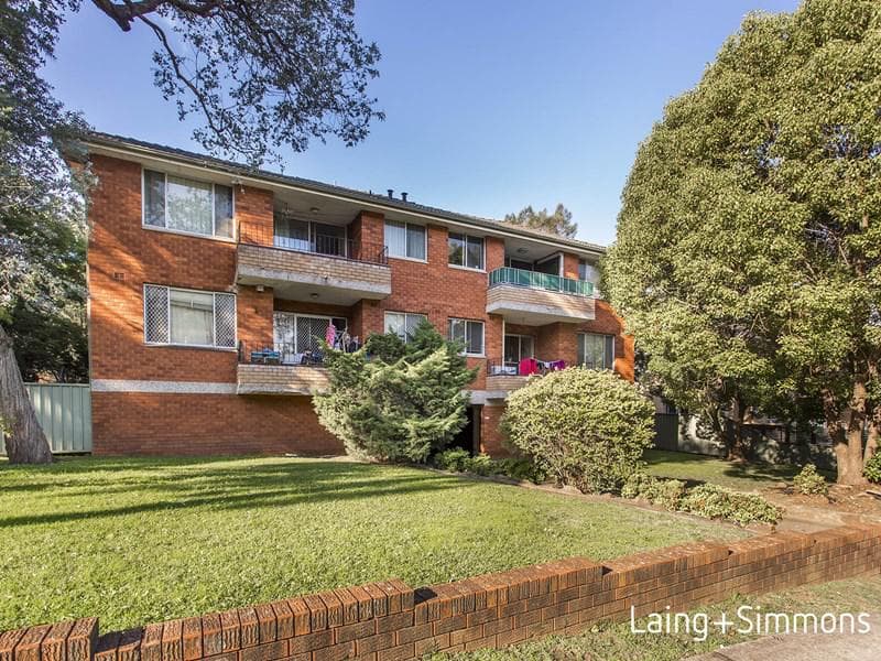 4/33-35 Crown Street, Granville, Granville - Image 1