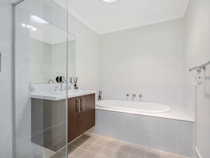 7/23																										Dryden St
														
								Campsie, NSW 2194, Ropes Crossing - Thumbnail 6