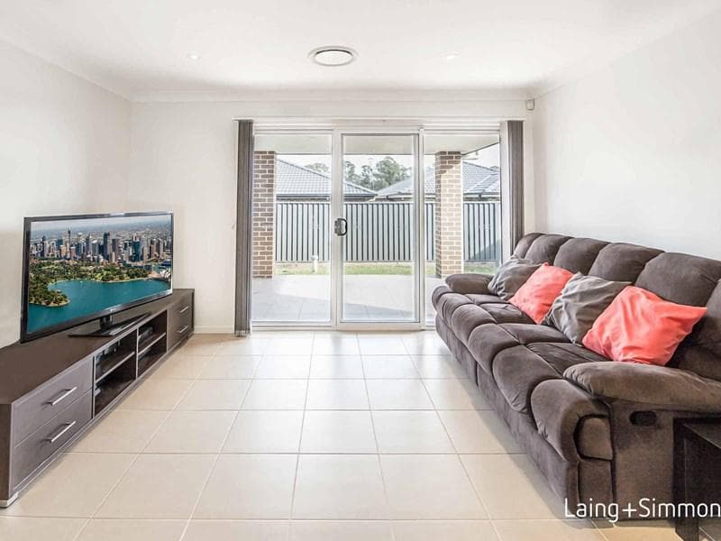 16 Colman Close, Ropes Crossing, Ropes Crossing - Thumbnail 3