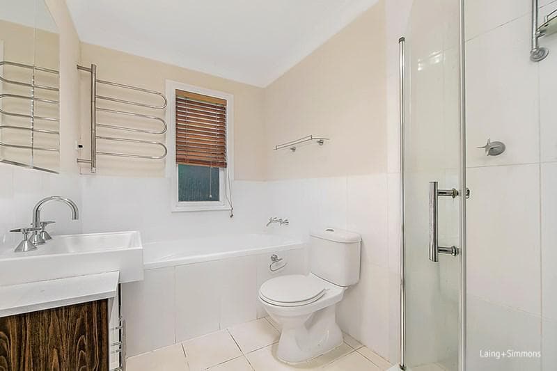 10 Kemp  Place, Tregear, Tregear - Thumbnail 6