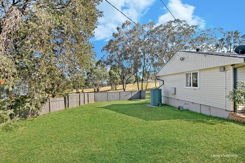 10 Kemp  Place, Tregear, Tregear - Thumbnail 7