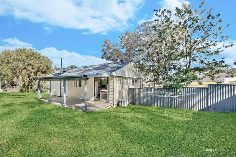 10 Kemp  Place, Tregear, Tregear - Thumbnail 8