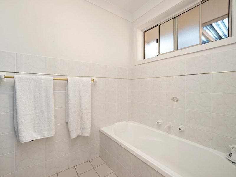 8 Capalla Court, Port Macquarie, Port Macquarie - Thumbnail 5